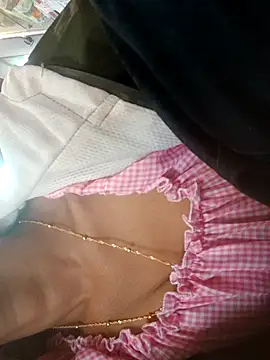 hotshreya69 online show from November 12, 9:32 am