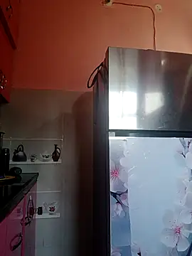 hotshreya69 online show from November 20, 6:35 am