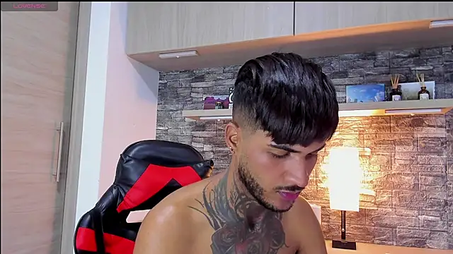 Theimperialboys  online show from September 28, 2:06 am