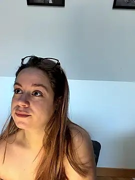 Francesexe online show from March 17, 8:17 am