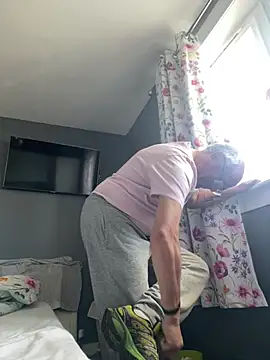 naughtygrandad1 online show from April 24, 10:39 am