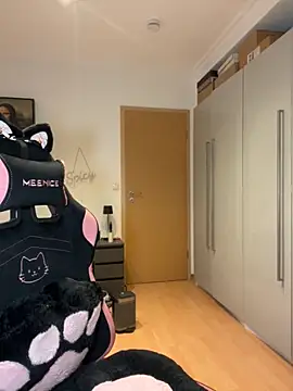 OliviaaFischer online show from February 20, 11:43 am