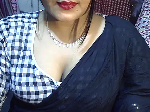 Nusrat Faria07 online show from November 4, 8:52 pm