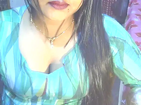 Nusrat Faria07 online show from December 13, 9:53 pm