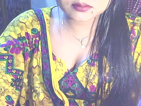 Nusrat Faria07 online show from December 14, 7:51 pm