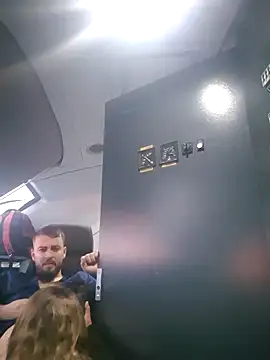 Snapshot of AlexAlice12 chatting on October 10, 3:33 pm AlexAlice12 online show from October 10, 3:33 pm