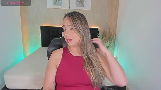 Snapshot of jessica_hotxxx chatting on May 9, 2:33 pm jessica hotxxx online show from May 9, 2:33 pm