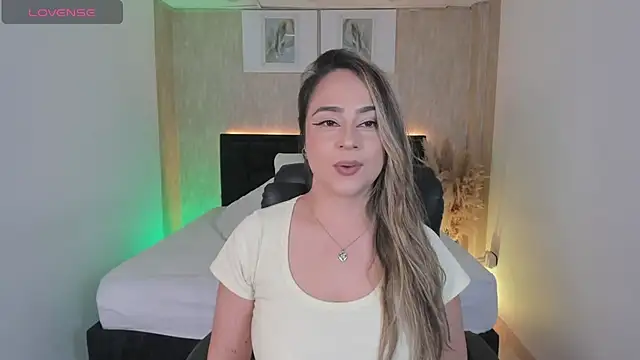 Snapshot of jessica_hotxxx chatting on June 13, 2:26 pm jessica hotxxx online show from June 13, 2:26 pm