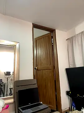 Snapshot of emma_hot2006 chatting on September 27, 3:28 pm emma hot2006 online show from September 27, 3:28 pm