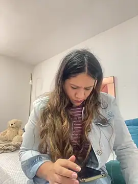 Snapshot of emma_hot2006 chatting on October 27, 3:49 pm emma hot2006 online show from October 27, 3:49 pm