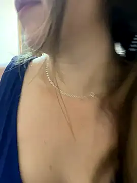 Snapshot of emma_hot2006 chatting on November 29, 6:00 pm emma hot2006 online show from November 29, 6:00 pm