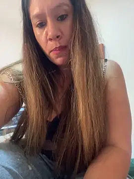 Snapshot of emma_hot2006 chatting on December 13, 7:53 pm emma hot2006 online show from December 13, 7:53 pm