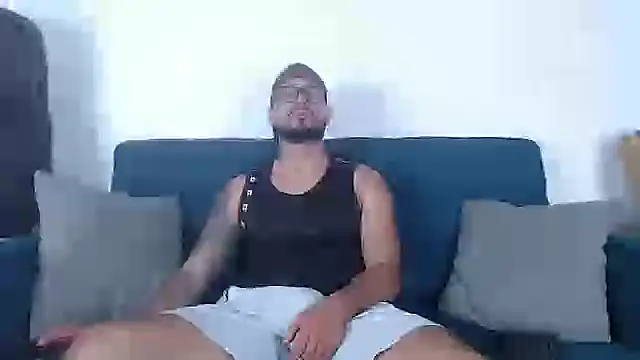 Eric Evans1 online show from October 16, 4:02 am