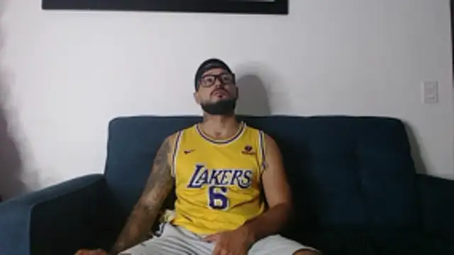 Eric Evans1 online show from December 4, 4:00 am