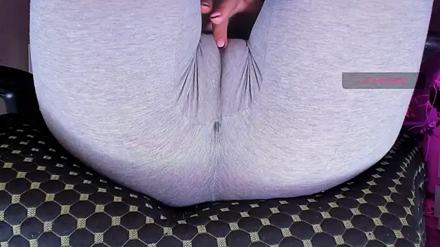 Snapshot of Cameltoe_squirt_inPants chatting on November 30, 9:02 am Cameltoe squirt inPants online show from November 30, 9:02 am