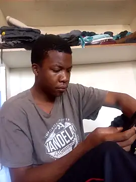 Snapshot of sweetdickboy2 chatting on November 24, 7:52 am sweetdickboy2 online show from November 24, 7:52 am