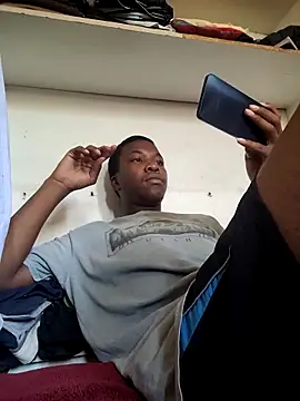 Snapshot of sweetdickboy2 chatting on November 27, 7:10 am sweetdickboy2 online show from November 27, 7:10 am