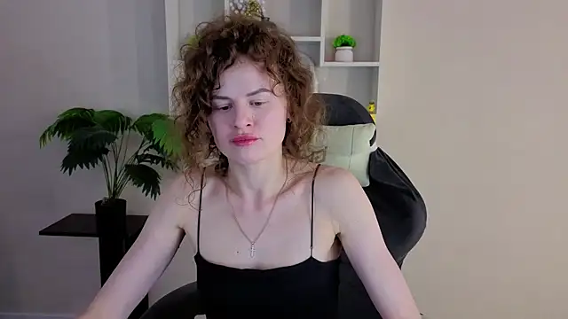 Wanda Gomez online show from April 30, 1:50 pm