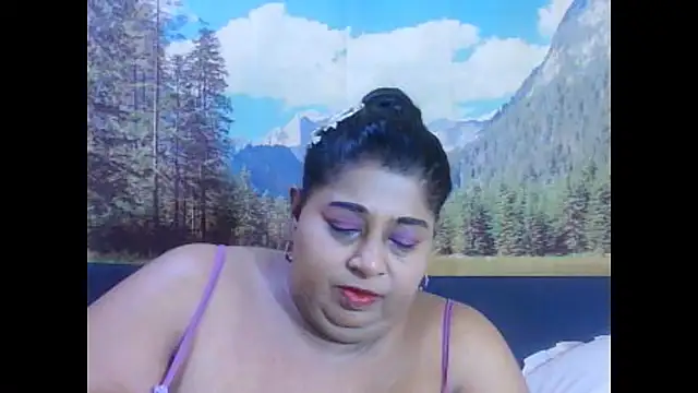 indianhoney694u online show from February 13, 5:36 am