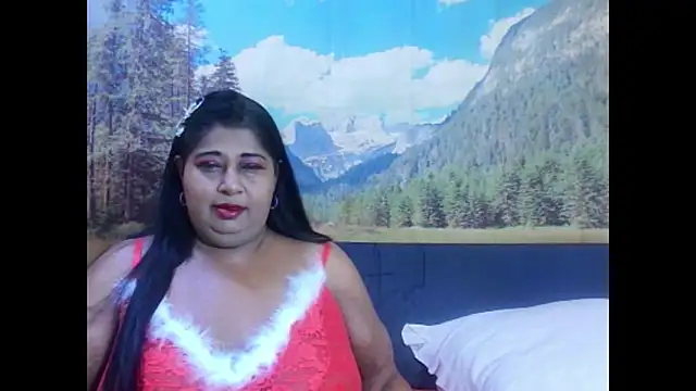 indianhoney694u online show from February 14, 5:04 am