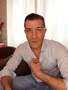 Alexdaniel89 online show from February 5, 1:05 pm