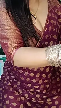 Snapshot of PRIYA_22 chatting on August 2, 2:10 am PRIYA 22 online show from August 2, 2:10 am