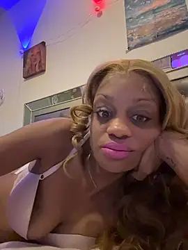 Snapshot of Angelbunnyy chatting on February 17, 12:23 pm Angelbunnyy online show from February 17, 12:23 pm