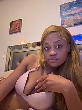 Snapshot of Angelbunnyy chatting on March 16, 11:03 am Angelbunnyy online show from March 16, 11:03 am