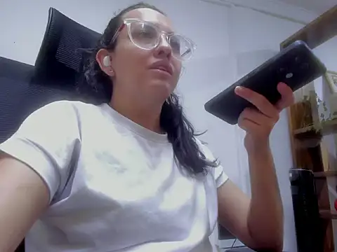 dalila macherano1 online show from November 12, 7:46 pm