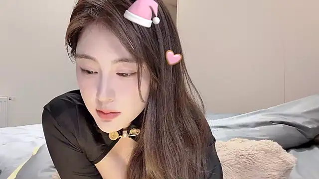 Snapshot of Aquarius-002 chatting on March 4, 2:45 pm Aquarius-002 online show from March 4, 2:45 pm