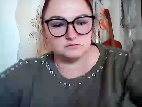 Snapshot of AngelQSky chatting on September 27, 12:21 pm AngelQSky online show from September 27, 12:21 pm