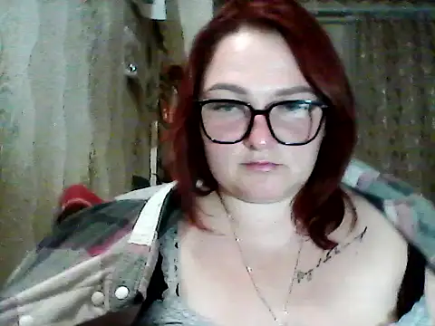 Snapshot of AngelQSky chatting on September 28, 6:02 pm AngelQSky online show from September 28, 6:02 pm