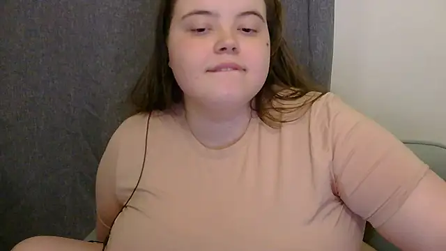 brattyprincessemma online show from April 28, 6:57 pm
