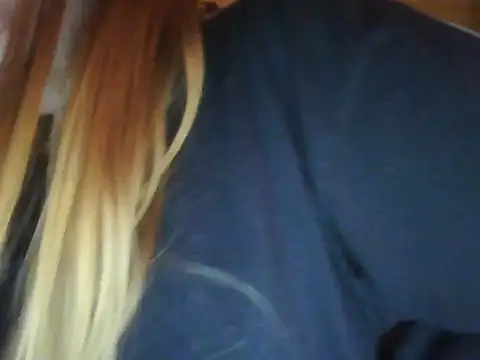 Snapshot of NibbleSweetie chatting on December 21, 1:02 am NibbleSweetie online show from December 21, 1:02 am