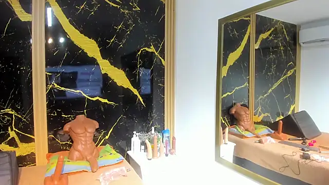 AdrianaVegga online show from March 18, 2:26 am