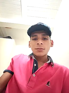 Snapshot of alex_colombiano chatting on October 15, 7:47 pm alex colombiano online show from October 15, 7:47 pm