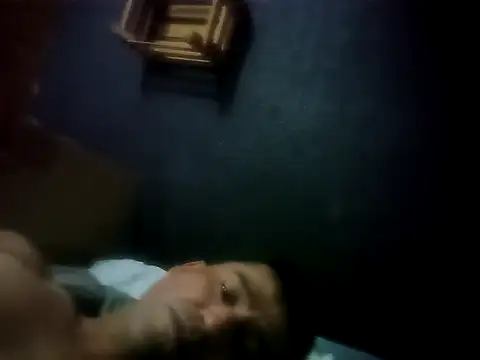 Snapshot of sanf8z chatting on March 12, 5:57 am sanf8z online show from March 12, 5:57 am