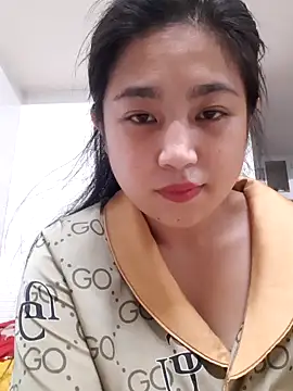 Snapshot of Minn-cute chatting on October 5, 8:45 am Minn-cute online show from October 5, 8:45 am