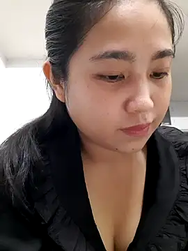 Snapshot of Minn-cute chatting on November 3, 2:57 am Minn-cute online show from November 3, 2:57 am