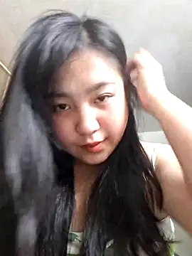 Snapshot of Minn-cute chatting on March 21, 4:50 am Minn-cute online show from March 21, 4:50 am