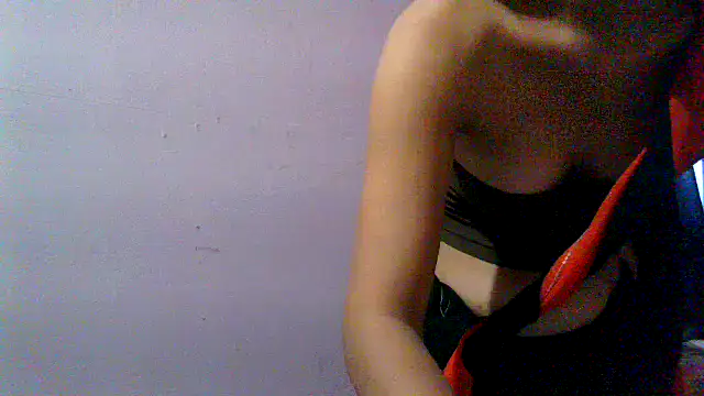 Snapshot of ANNU_484 chatting on November 6, 8:37 am ANNU 484 online show from November 6, 8:37 am