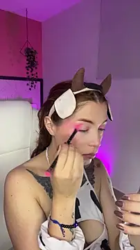 dreamleah  online show from May 2, 1:32 am