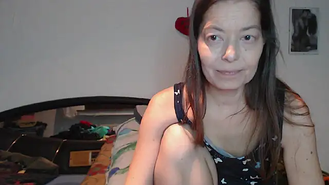 SexySarah177 online show from December 22, 9:53 pm