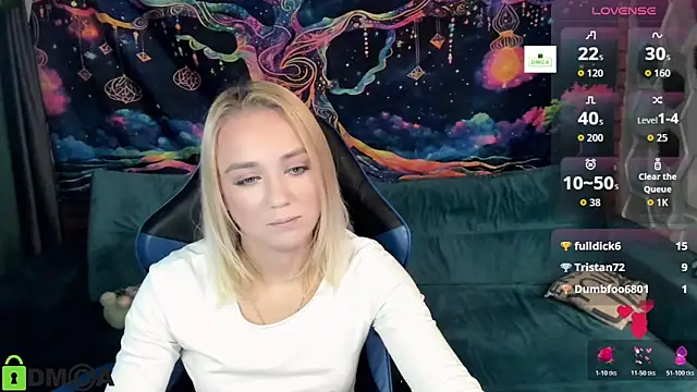 CrystalGirl99 online show from October 27, 8:51 am