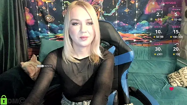 CrystalGirl99 online show from February 19, 8:10 am