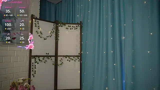 Snapshot of Winaria chatting on October 14, 4:35 am Winaria online show from October 14, 4:35 am