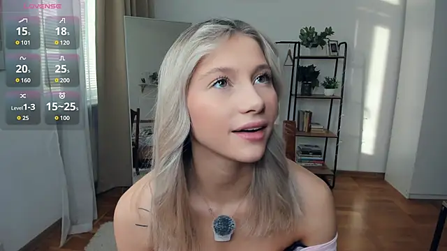 Snapshot of FaaBinaa chatting on December 15, 8:07 am FaaBinaa online show from December 15, 8:07 am