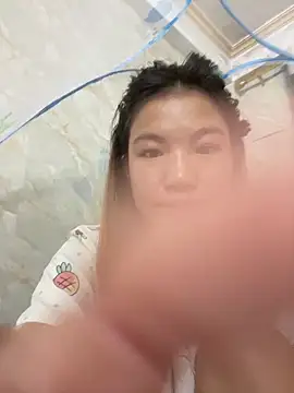 Snapshot of QueenLink chatting on September 9, 9:31 am QueenLink online show from September 9, 9:31 am