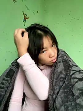 Snapshot of QueenLink chatting on November 22, 2:43 am QueenLink online show from November 22, 2:43 am