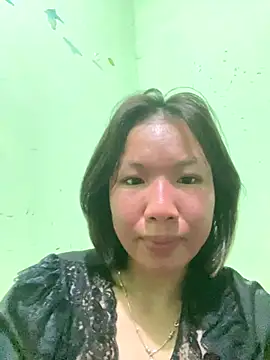 Snapshot of QueenLink chatting on December 13, 10:37 pm QueenLink online show from December 13, 10:37 pm